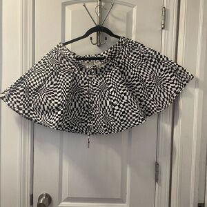 Mini skirt black and white